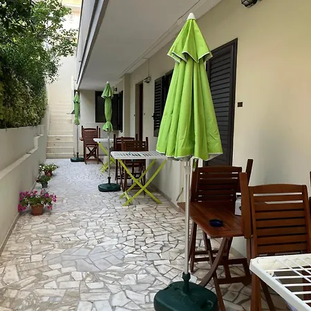 Πανσιόν I Tramonti Del Salento